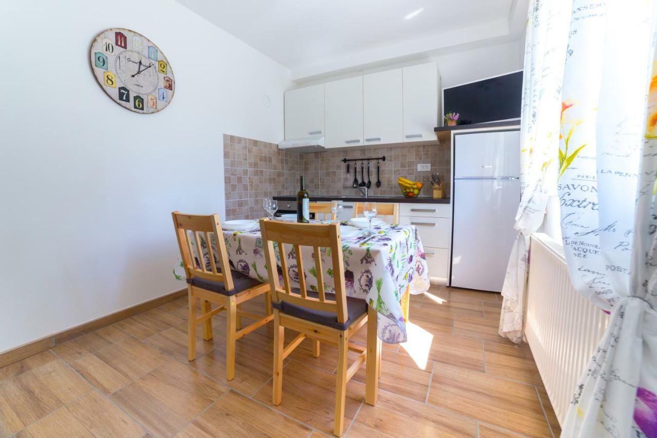 Apartments Raspolic Kastav Rom bilde